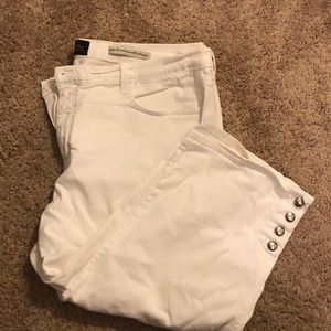NYDJ White Capri